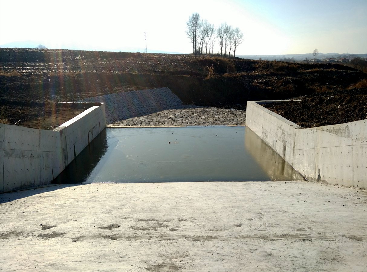 吉林隆源水利工程有限公司磐石市秦家水庫(kù)除險(xiǎn)加固工程4