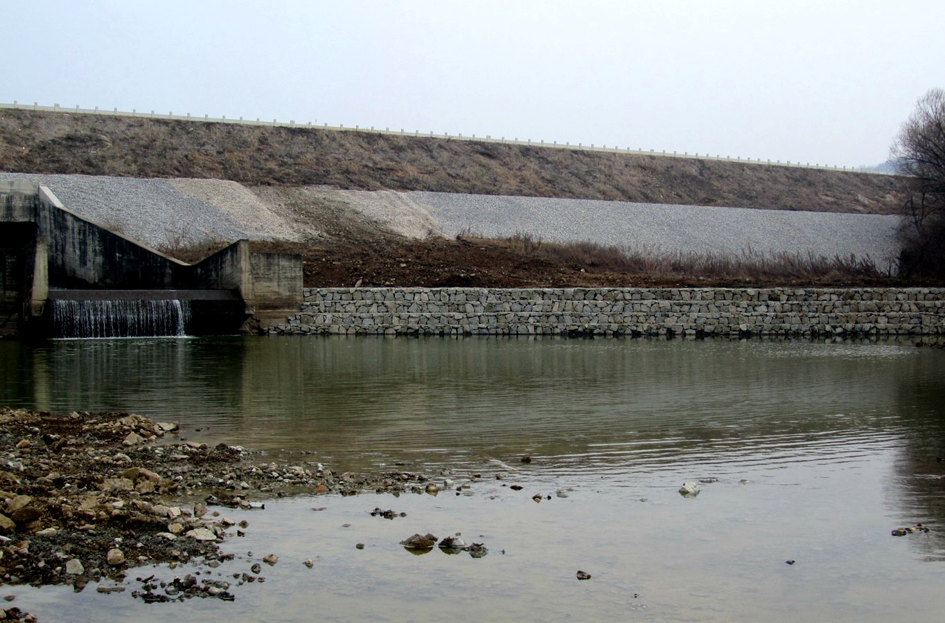 吉林隆源水利工程有限公司五一水庫水毀修復(fù)工程3